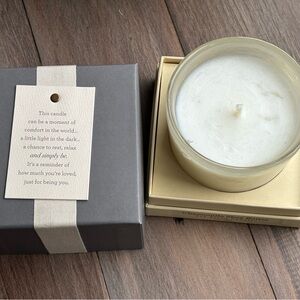 NIB Chamomile Shea butter Soy Blend candle